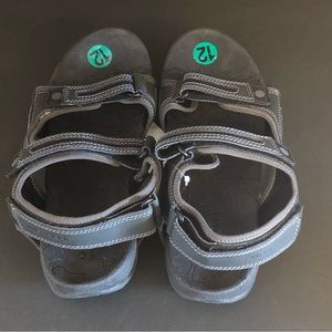 Merrel sandals size 12